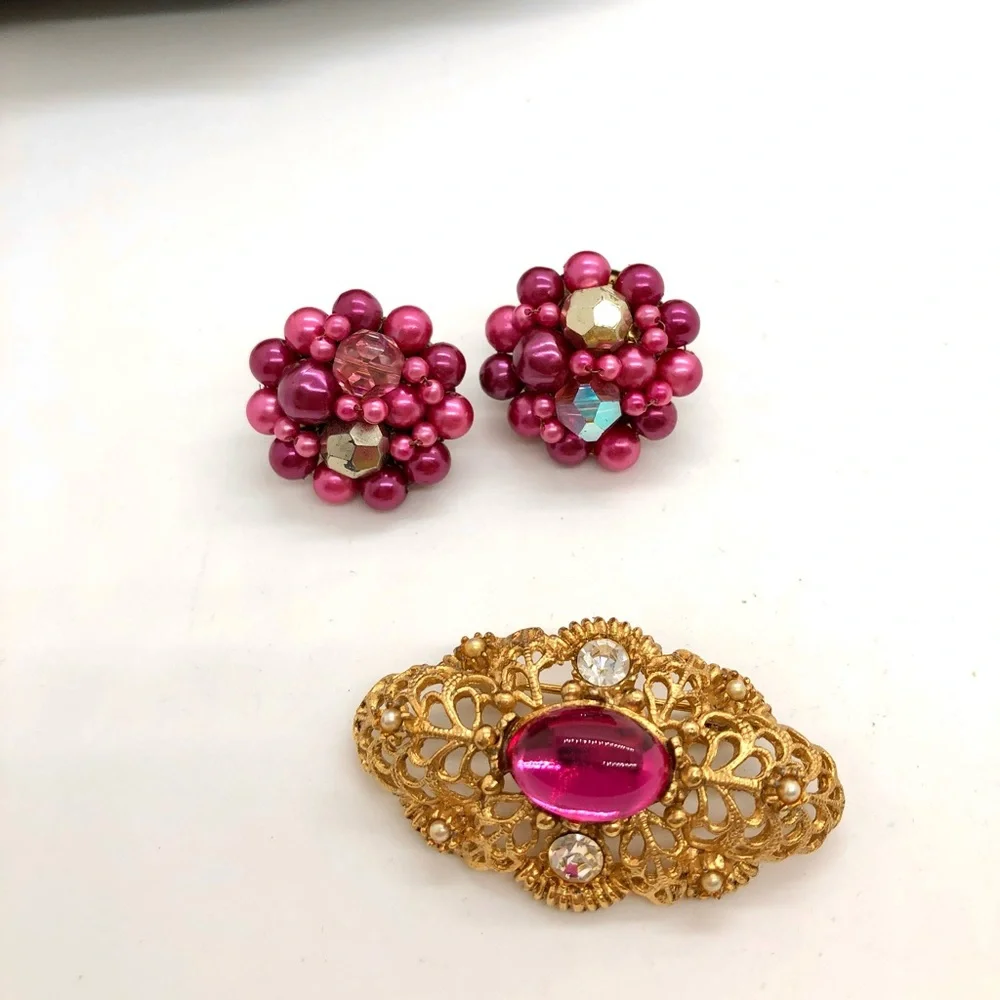 Vintage Pink Rhinestone Brooch & Earrings